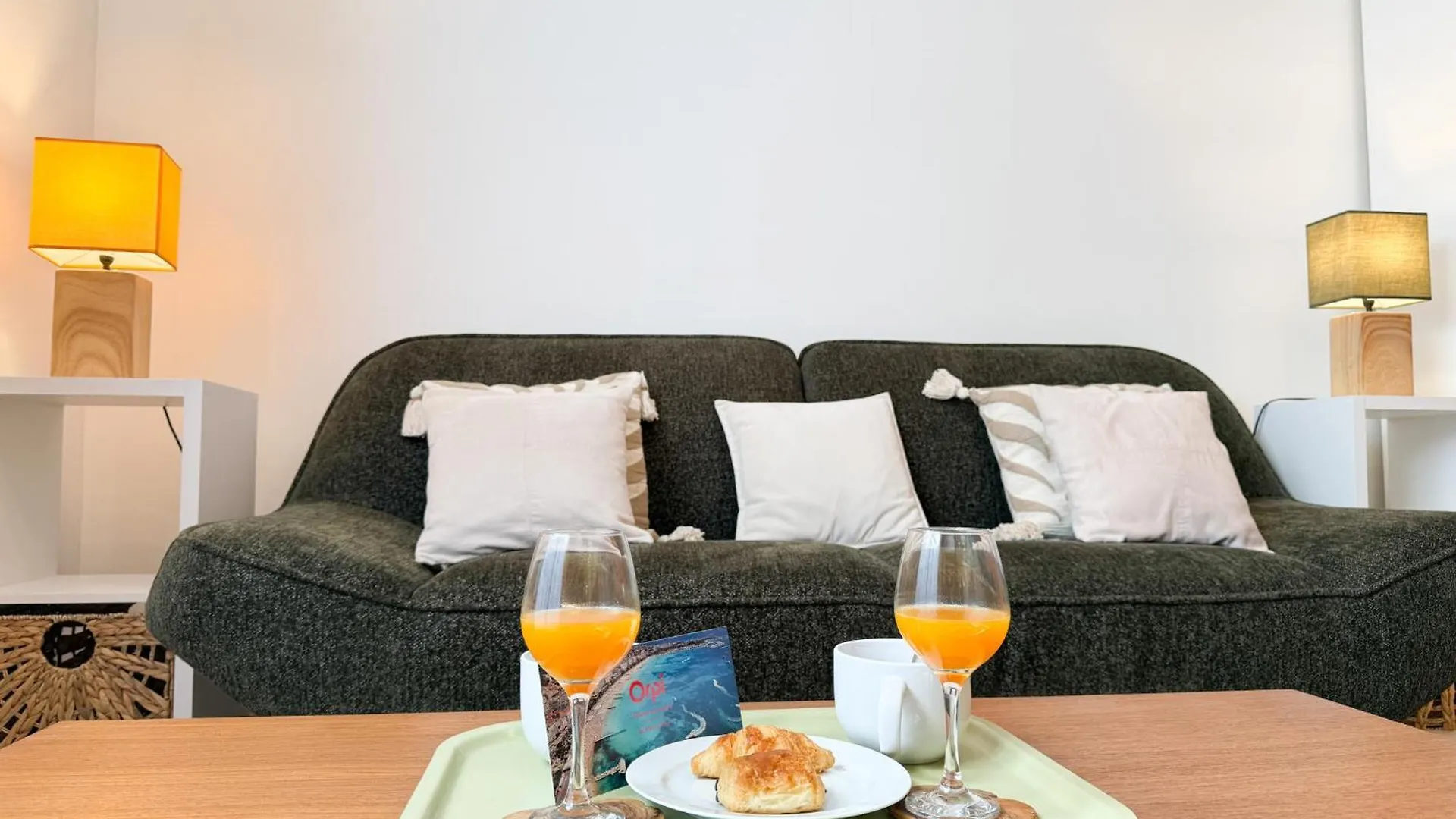 The Cosy Nest - 1 Bedroom Apartment Cannes 0*,  France